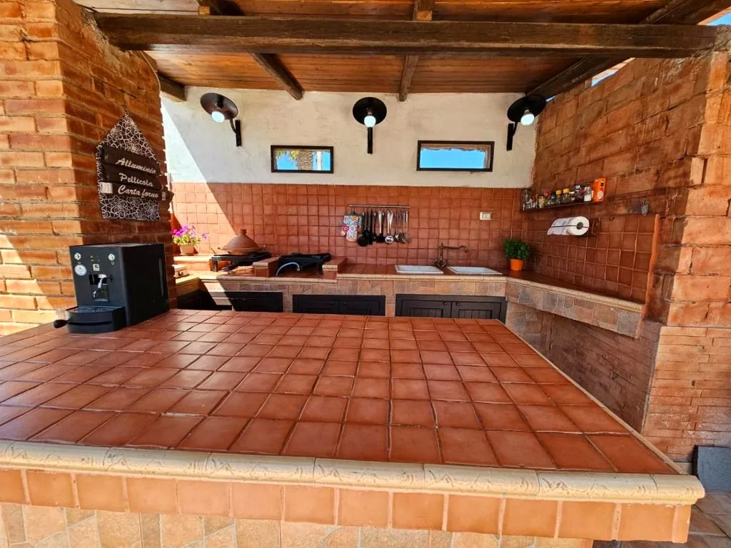 Cucina esterna in muratura